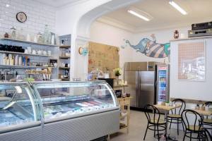 Interior MamáElba heladería