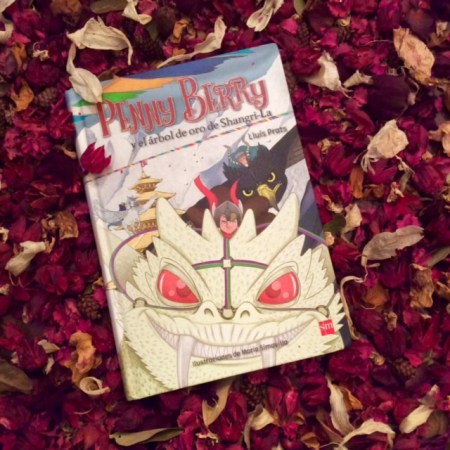 Portada Penny Berry y el árbol de oro de Shangri-La